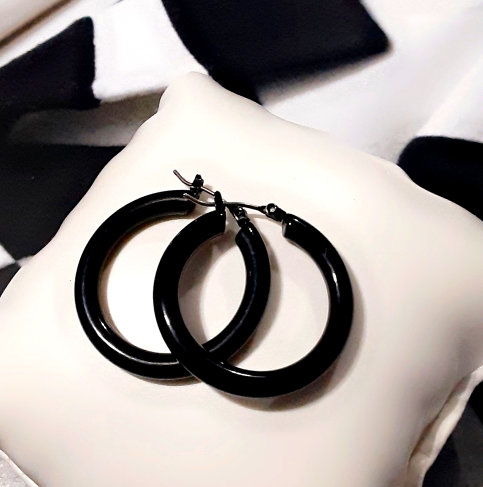 New ♡ Guess Hoop Earrings